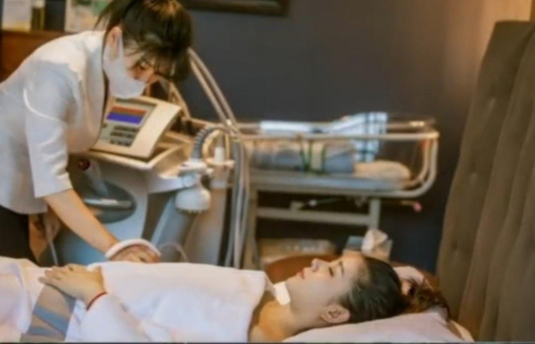 辣妈少女李小萌：二胎喜获小王子，30天月子中心花费40万