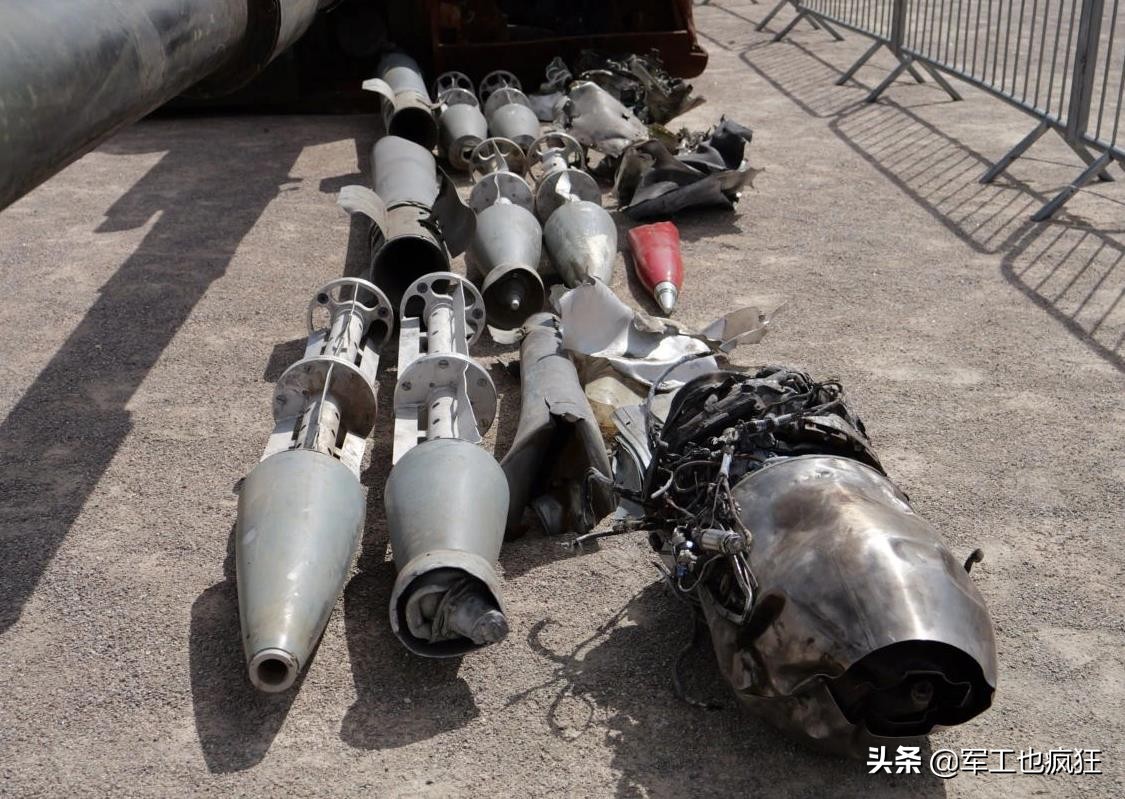 俄罗斯废旧*器武**在捷克展出，法国人意外躺枪遭鄙视