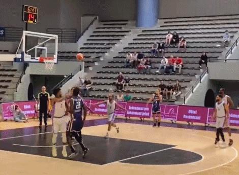 站帽对手太狠！文班亚马34+5+4打爆以超冠军美媒：他是作弊码