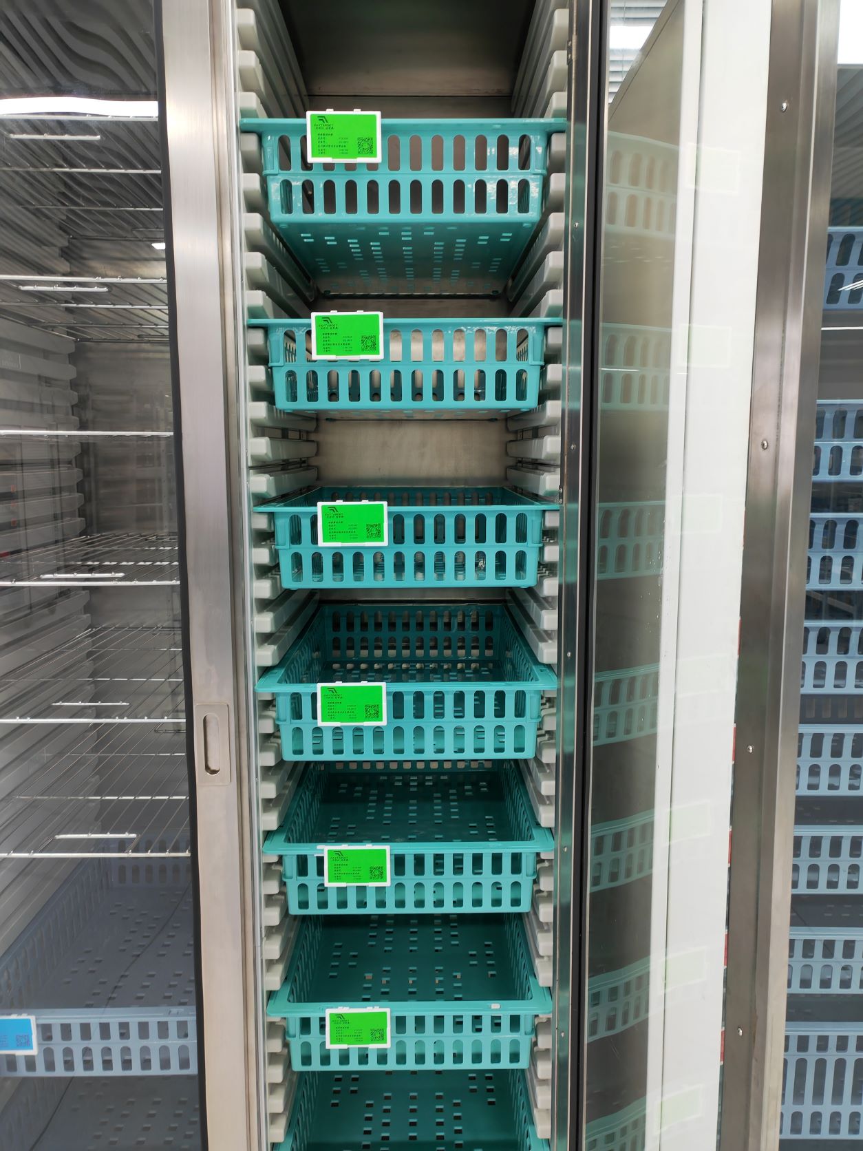 质量好的不锈钢器械柜,不锈钢嵌入式器械柜