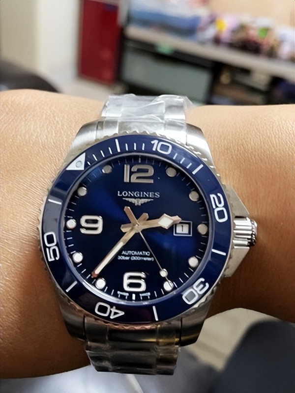 名士和康斯登手表哪个好,东方星名士与浪琴康卡斯