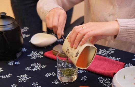 茶叶能存放几年还能喝吗,存放了几年的茶叶还能喝吗