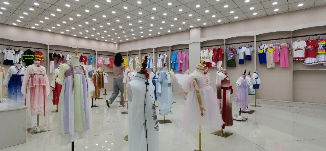 曹县儿童汉服唐装,曹县儿童冬季汉服古装9-12岁