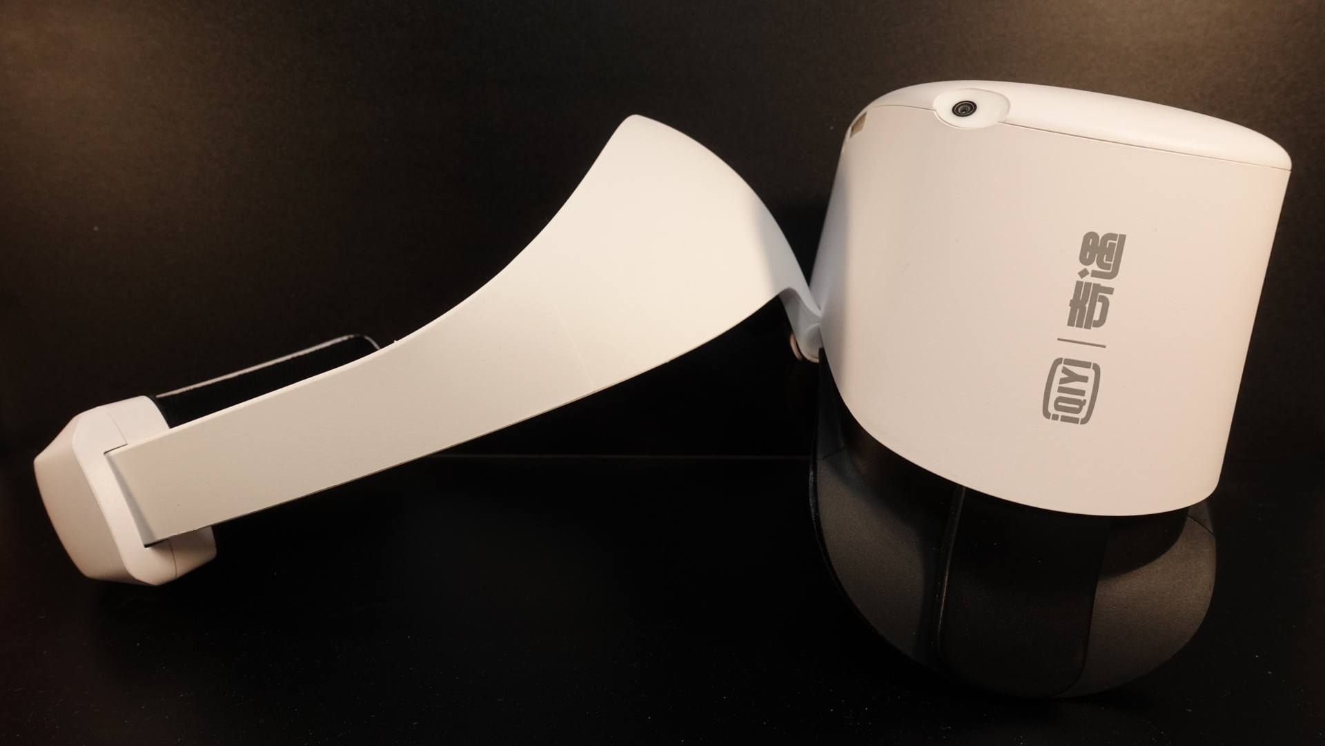 鍏嶈垂vr娓告垙璇曠帺,鐖卞鑹簐r鎵撳崱杩旂幇