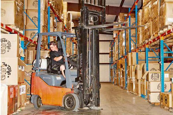 美国消费者惊呼：这锅到底谁来背？