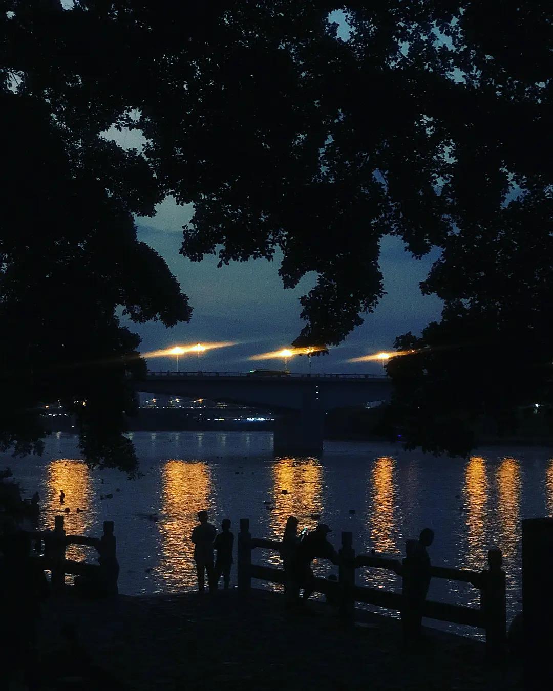 柳州最多配菜的螺蛳粉,柳州好吃又比较清淡的粉