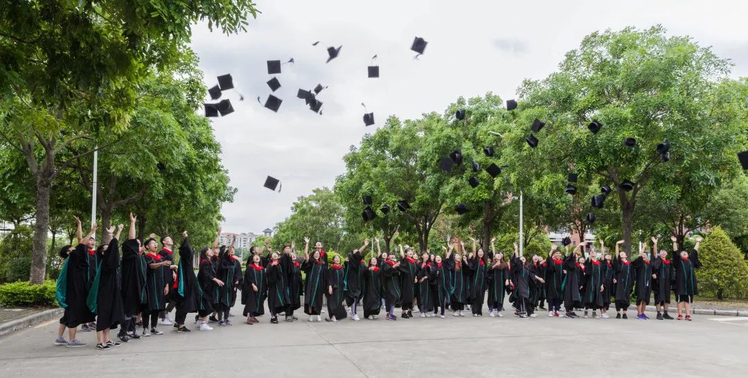 高考生报考大学，选择广州新华学院的十大理由