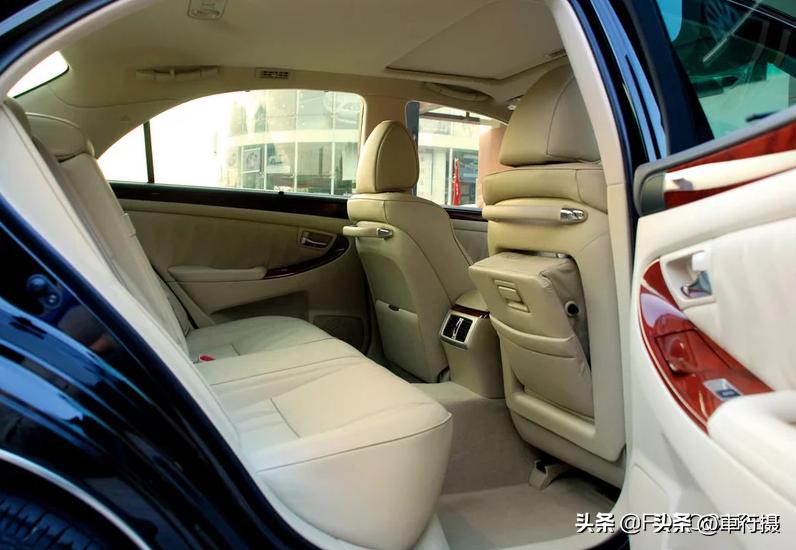 红旗盛世皇冠3.0,红旗盛世3.0一手车