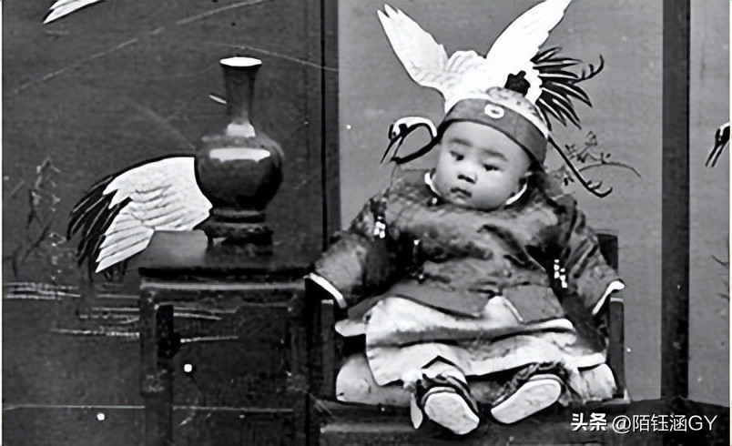 末代皇帝溥仪的一生完整版,爱新觉罗溥仪皇帝悲惨的一生