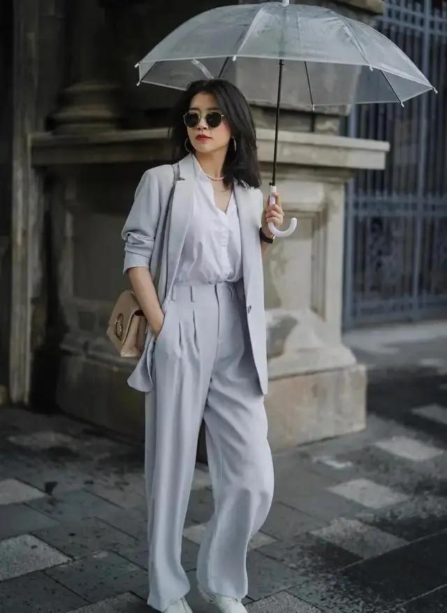 早秋新款入秋高级感穿搭攻略,好穿又好搭早秋