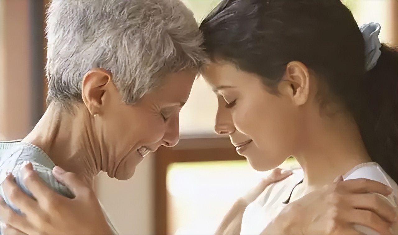 经典绝对:上联“想孙子,盼孙子,有了孙子是孙子”,下联太妙了