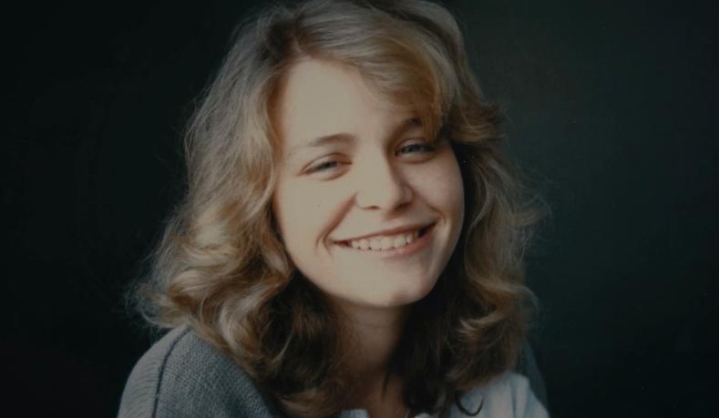 20岁女孩有3个名字？颠沛流离被父亲施暴，真相比电影荒诞太多