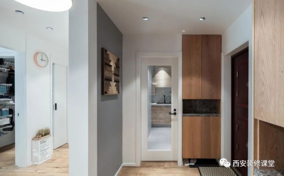 小户型鞋柜做在哪里最合适,进门鞋柜小点的