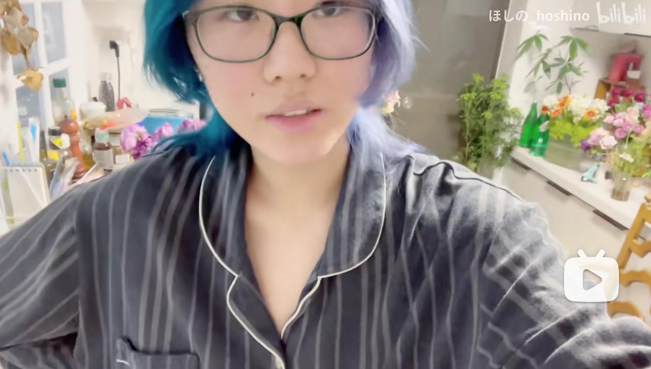 窦唯二女儿窦家媛近照,岳明辉窦佳嫄直播