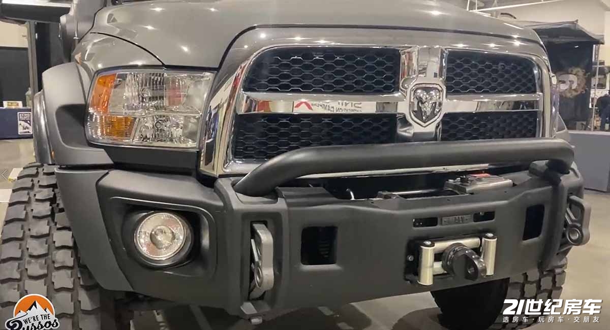 防弹版猛士房车,悍马4x4越野房车也是防弹的