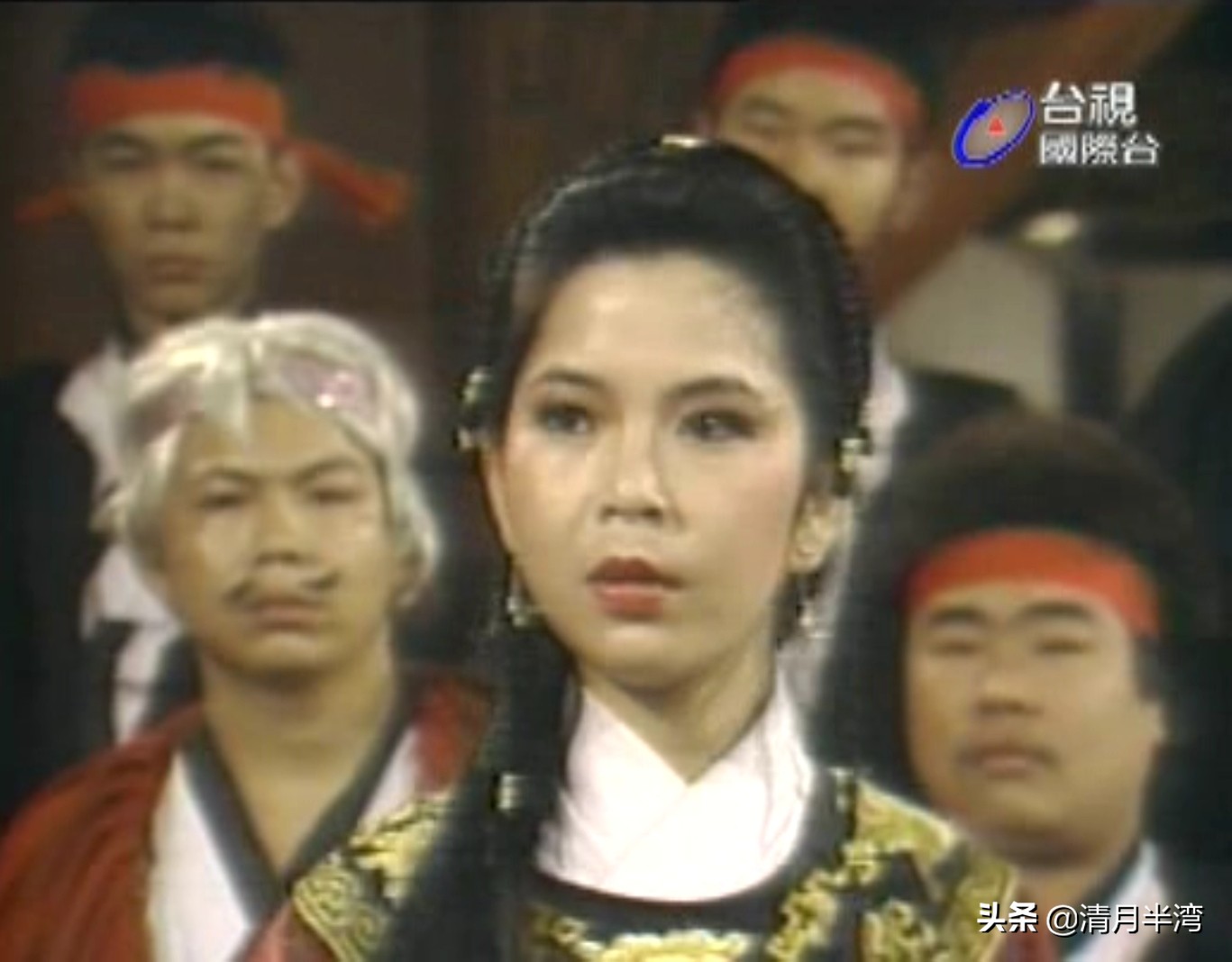 金花婆婆撕面具是哪一集,金花婆婆摘面具哪一版好看