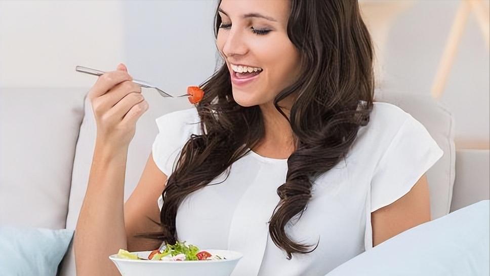 乳房下垂的三个等级应该如何自测,乳房下垂是因为打过胎吗