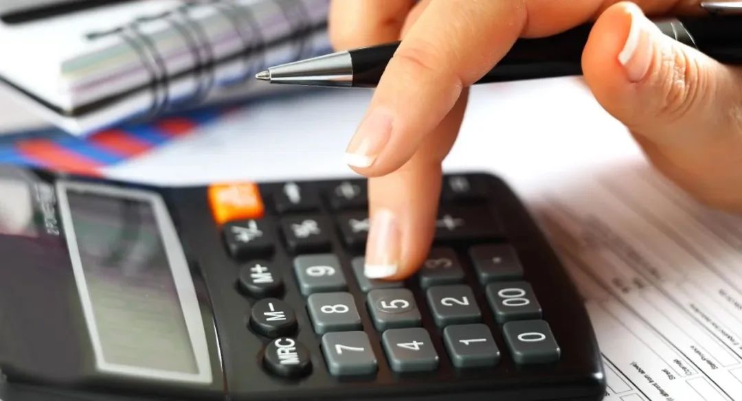 2400名员工一夜暴富，人均分238万！网友：怎么进这类公司？