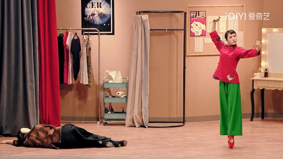 绠′箰寮犲皬濠夊乏鍑屽嘲鑺辩诞,绠′箰寮犲皬濠夊乏鍑屽嘲鏄竴涓洟闃熷悧