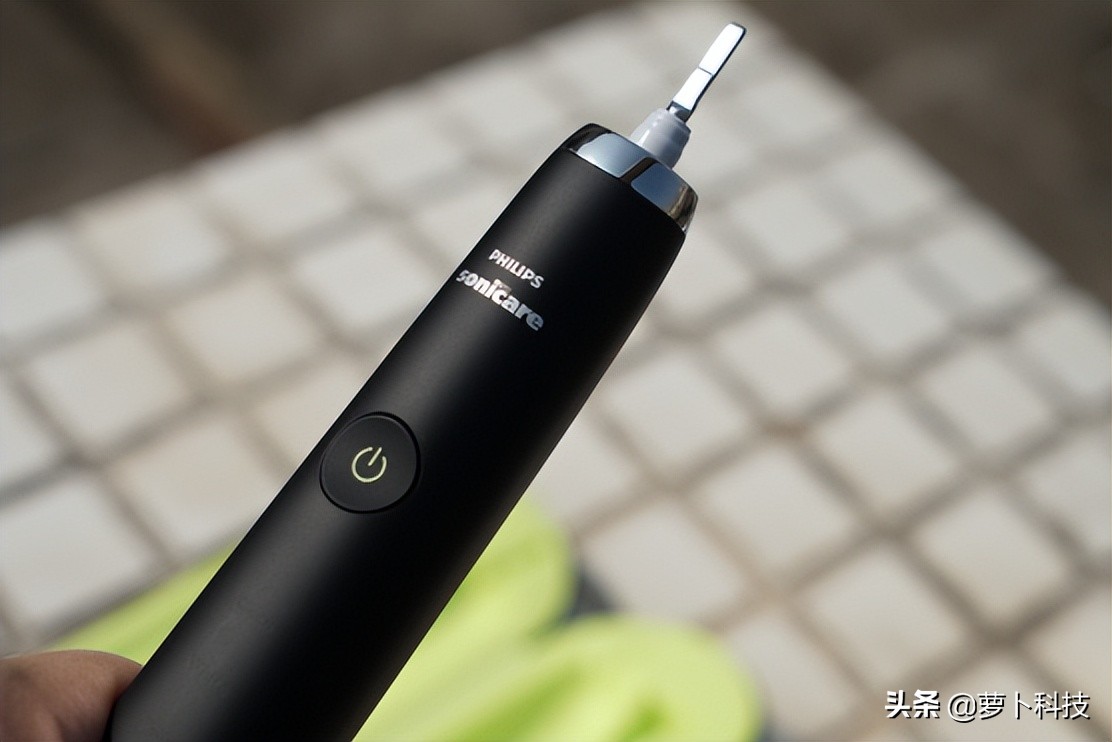 usmile电动牙刷和飞利浦电动牙刷,usmile电动牙刷和小米电动牙刷