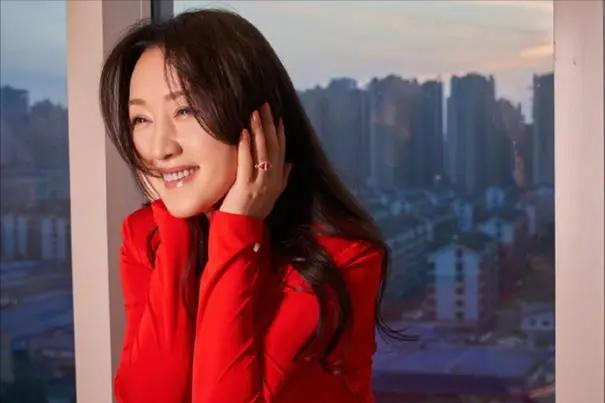 52岁的杨钰莹婚姻情况,52岁杨钰莹为何至今未婚