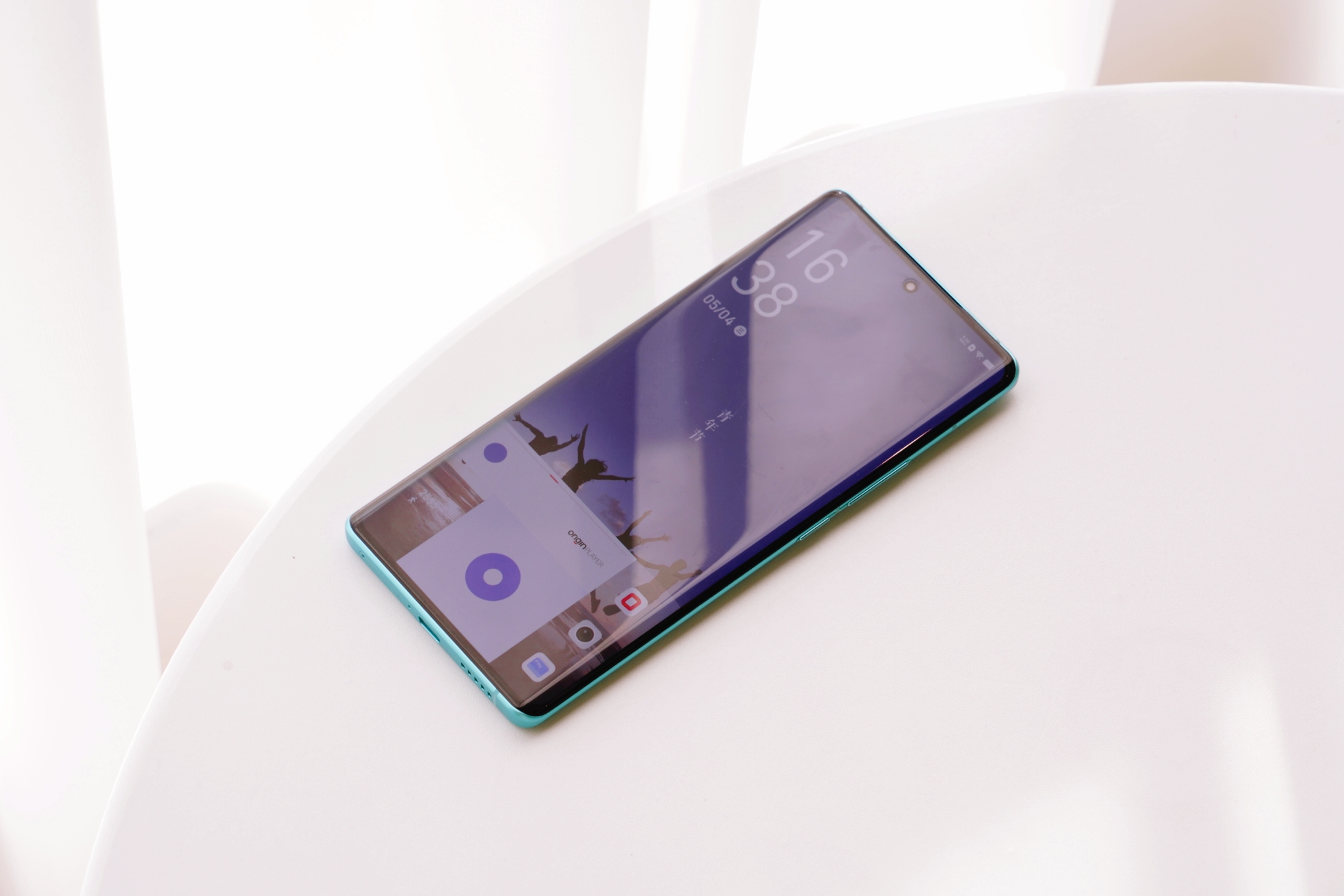 vivox80pro天玑9000吃鸡画质,vivox80pro旅程版抗摔测试