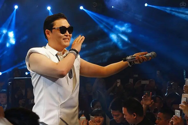 鸟叔的成名之路,鸟叔这几年怎么消失了