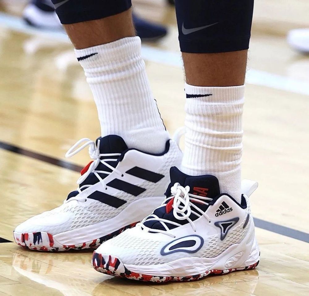 NBA球员上脚统计！球员爱穿PG5，国产三品牌上榜，耐克仍在宝座上