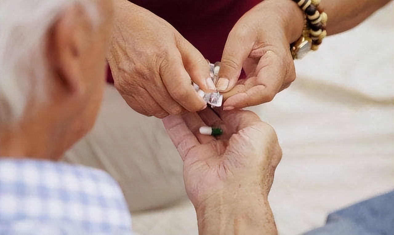 甲钴胺治什么病吃几片,甲钴胺1.5毫克