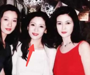 豪横富二代遇上拜金女彩礼50万,豪横富二代遇上拜金女50万彩礼