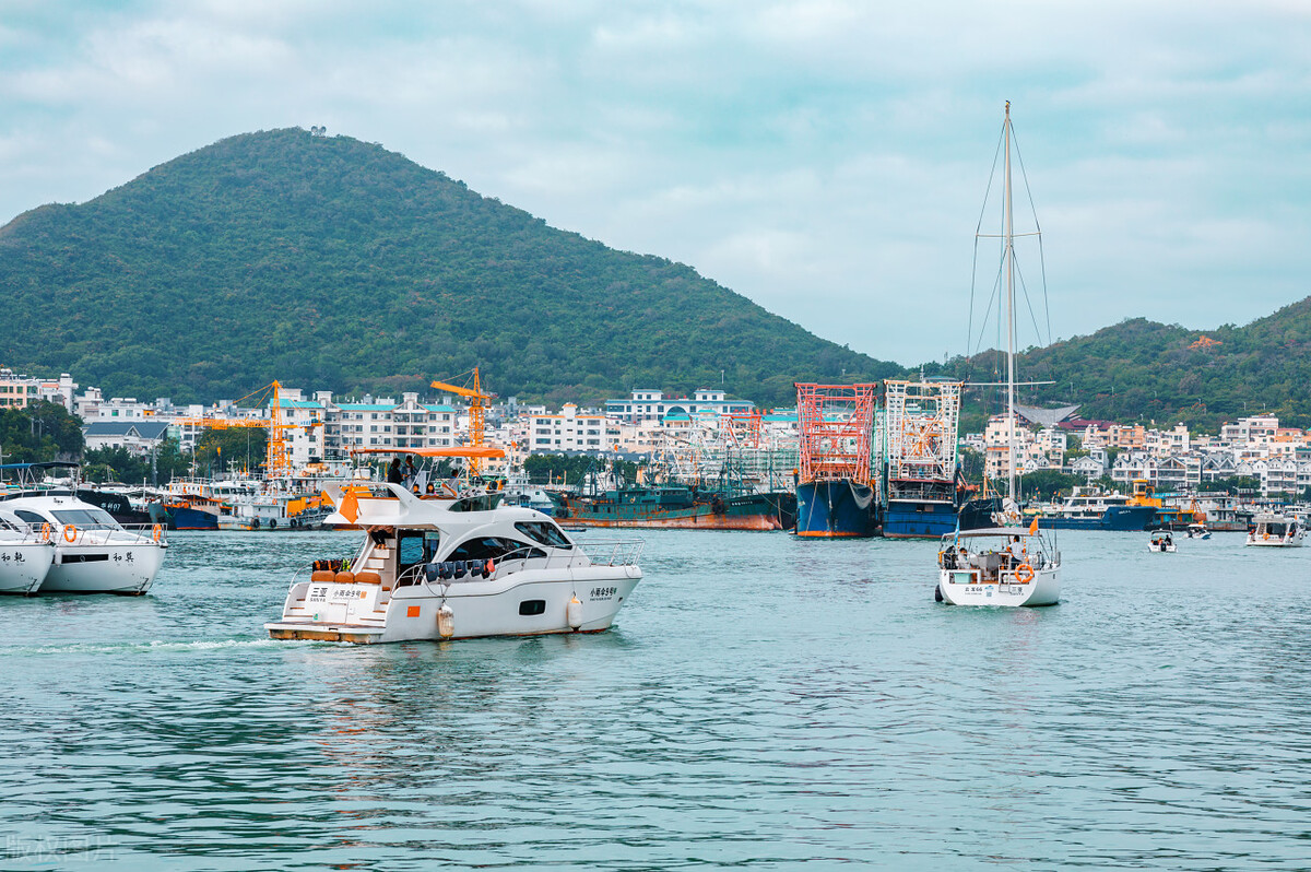 子宫肌瘤开腹手术后要卧床多久,子宫肌瘤开腹手术后敷料贴多久
