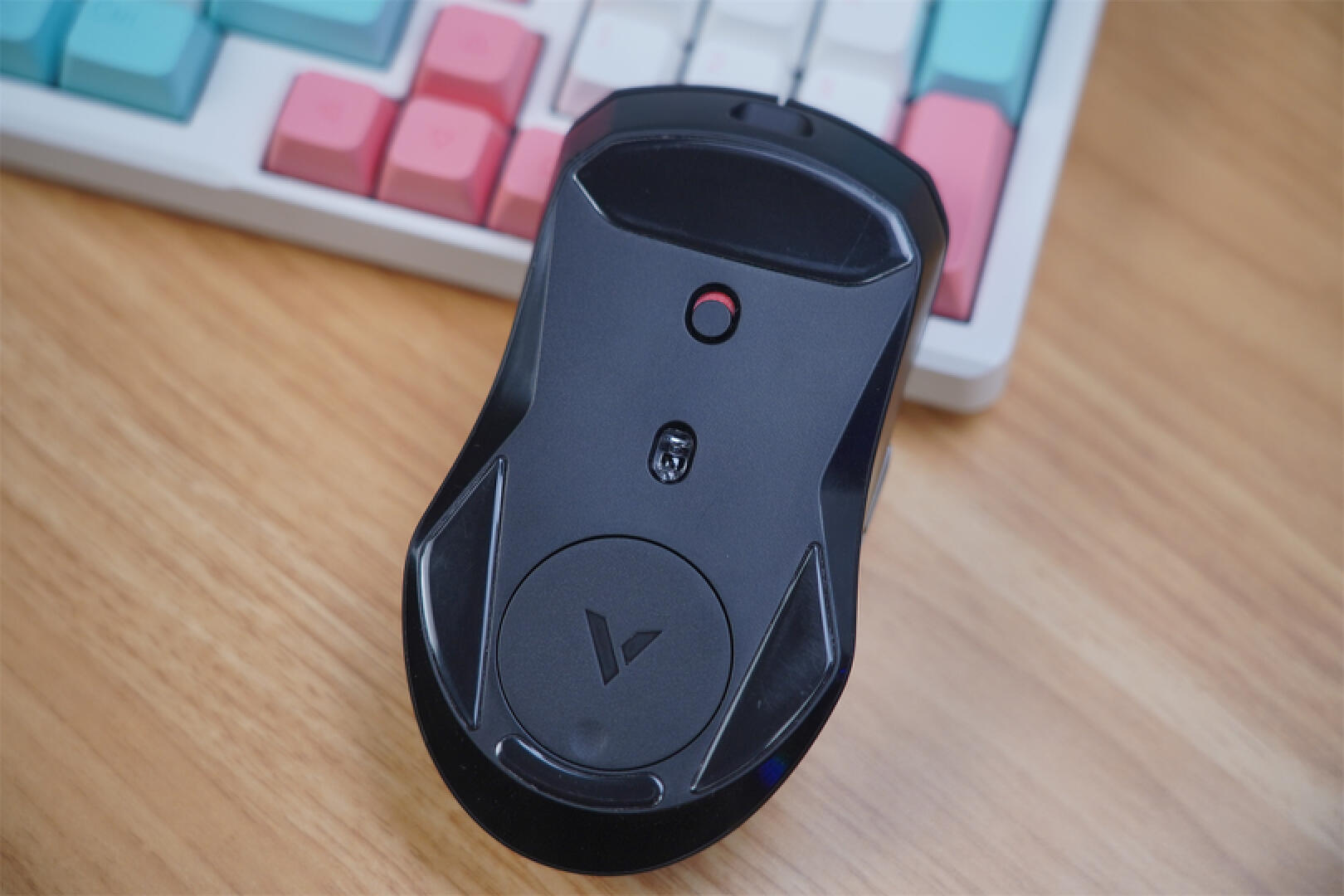 雷柏vt9鼠标,性价比高的轻量化鼠标