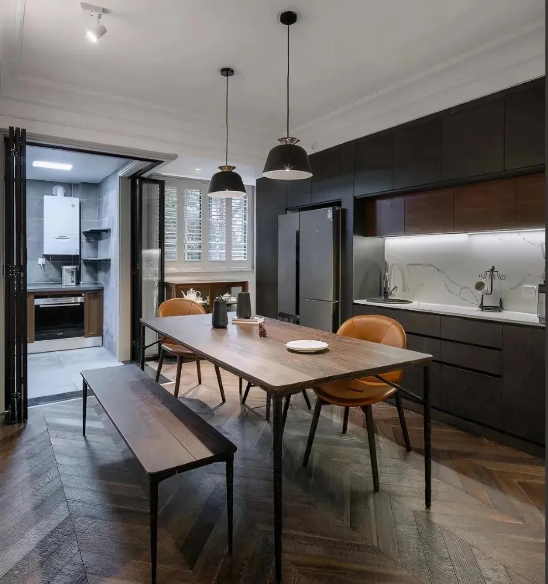 冰箱嵌入餐边柜深度多少才适合,冰箱嵌入餐边柜靠里还是靠外