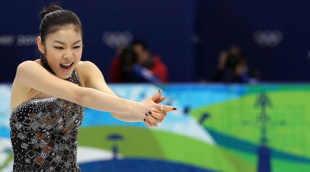 32岁韩国一姐下嫁小5岁爱豆！仙女造型惊艳网友：我的青春嫁人了