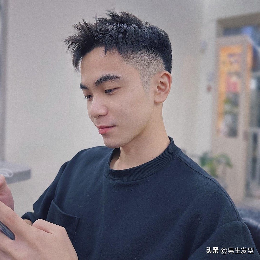 发型男2020流行发型两边铲,两边铲发型男剪什么好看