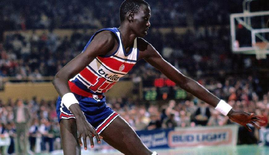 贾巴尔和张伯伦臂展谁更长,nba历史最高个人得分张伯伦