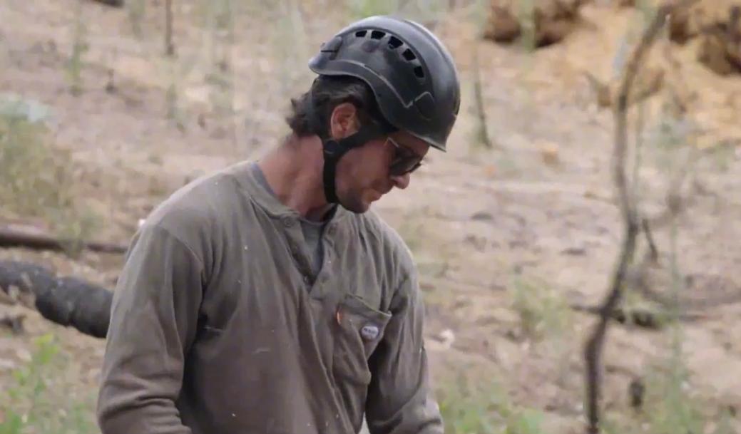 100天挑战荒野赢100万美元,荒野100天冠军