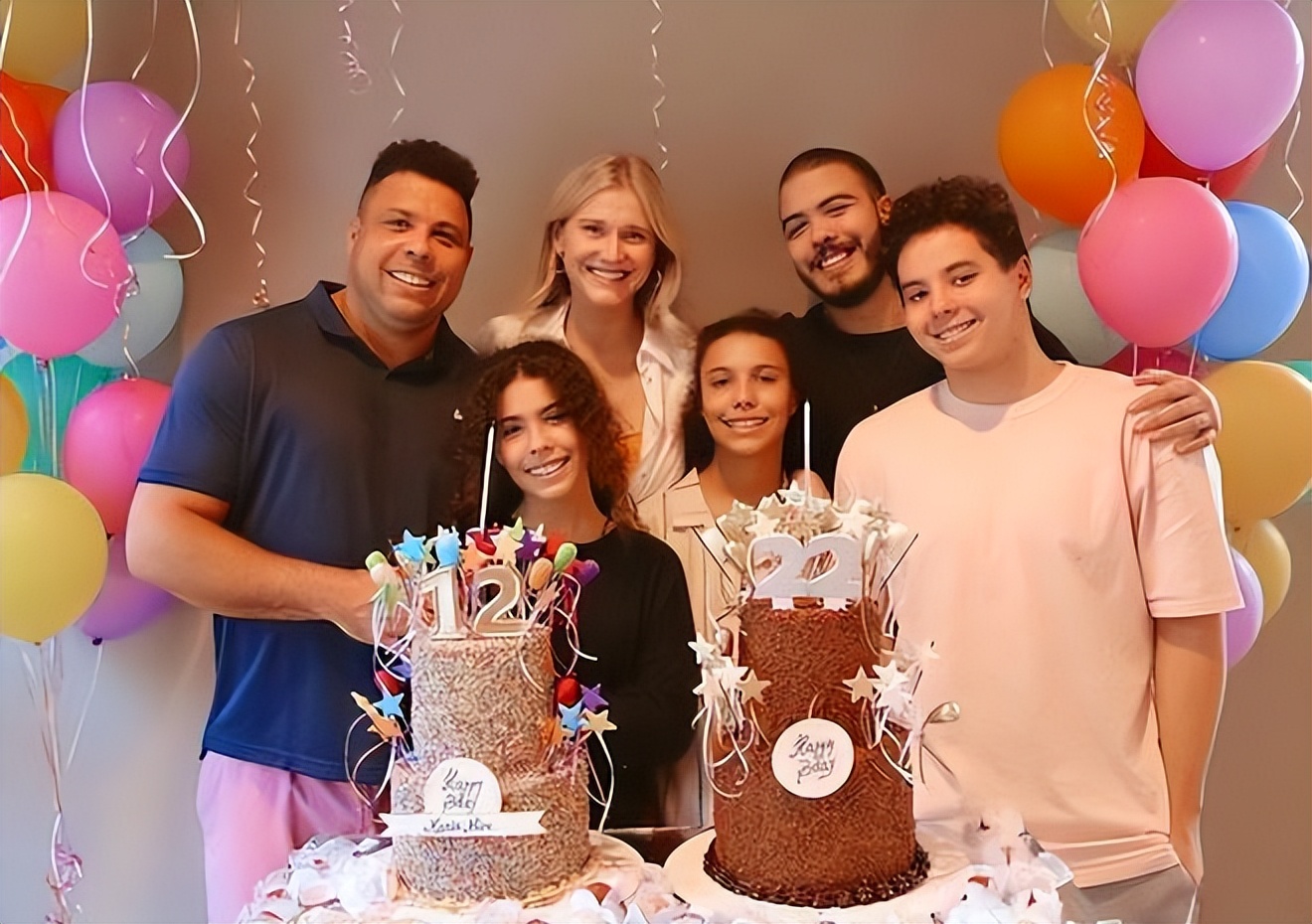 小贝和大罗的对比,大罗和小贝谁年龄更大