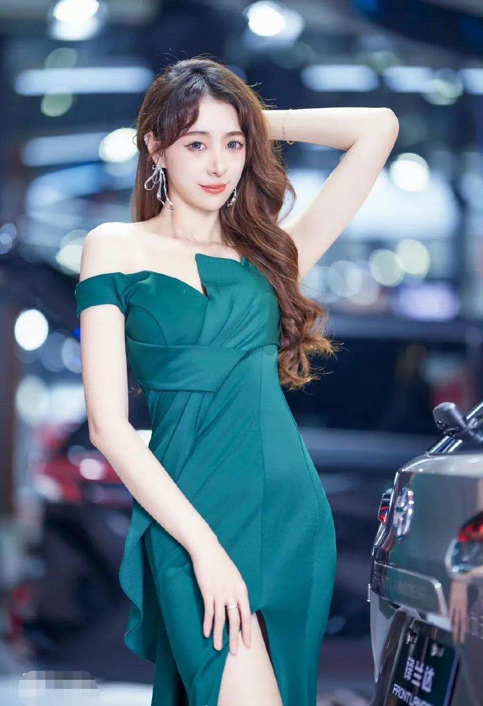 最有亲和力的车模,有亲和力车模