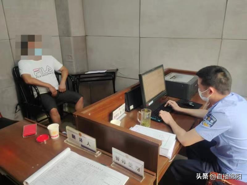 游戏厅内暗藏赌博机平*警武**方一锅端