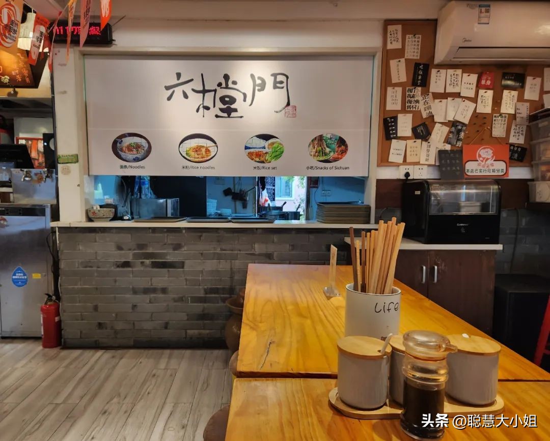 去这条充满松弛感的“小马路”，慵懒地溜达一天才是正经事