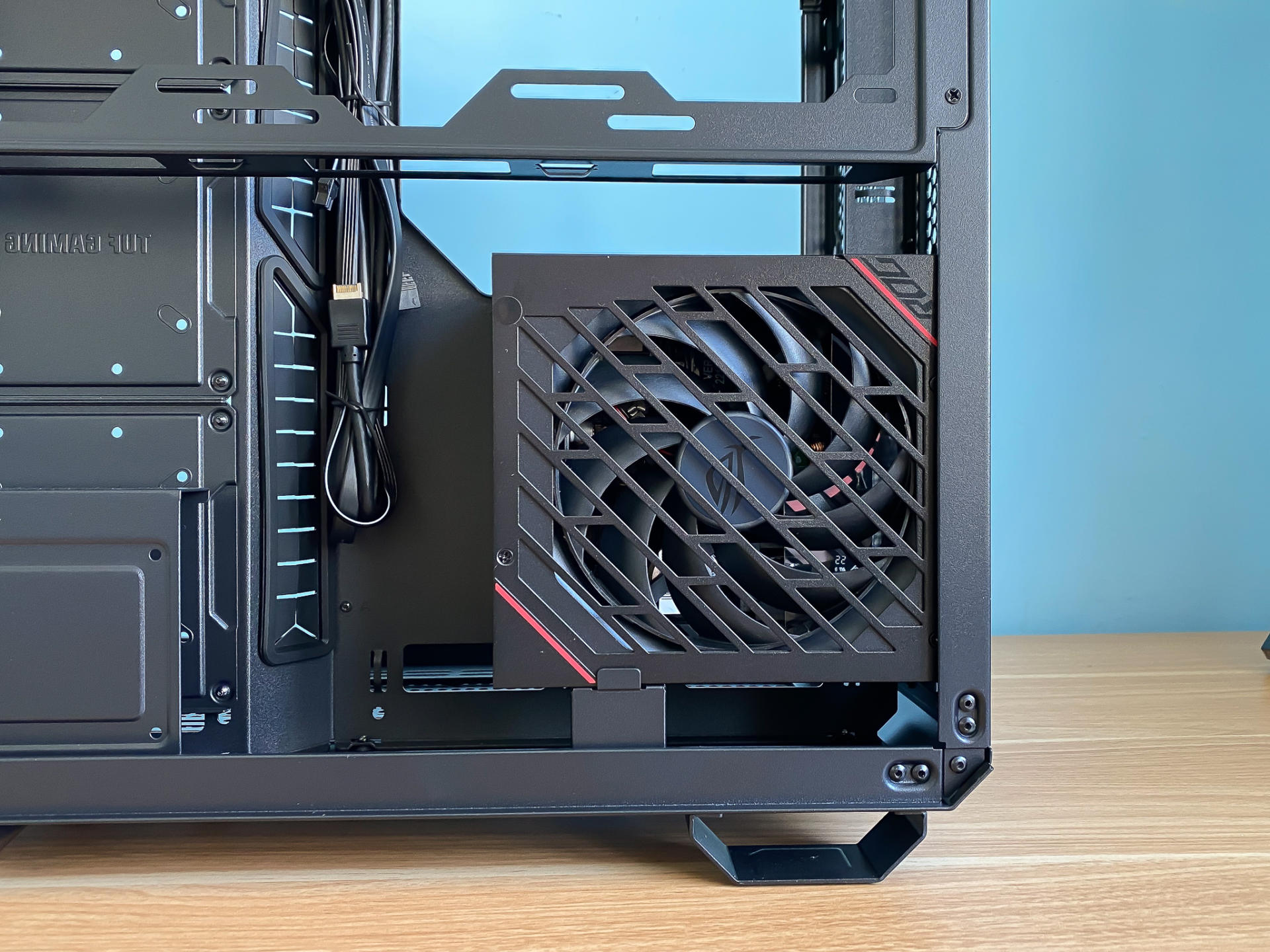 华硕tuf502机箱评测,tuf502弹药库风道布置教程