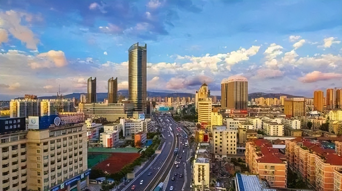 从开放城市到国际门户城市：连云港的未来发展