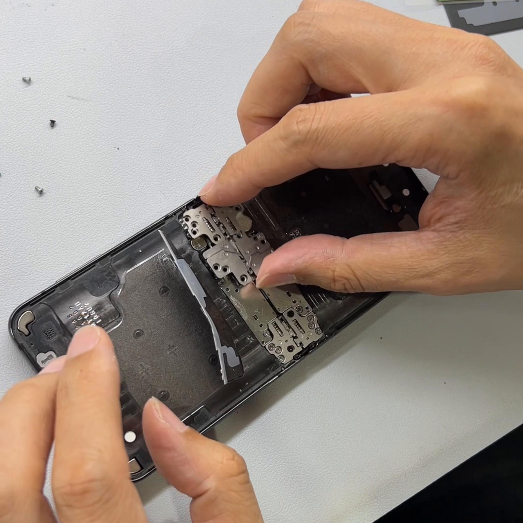 三星小折叠四代全新,三星小折叠4代是屏幕指纹吗