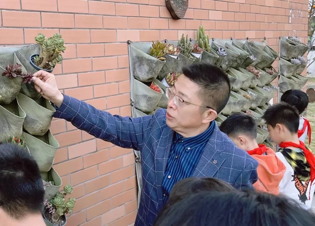 「实小学子眼中的老师」张洪涛校长：“孩子王”