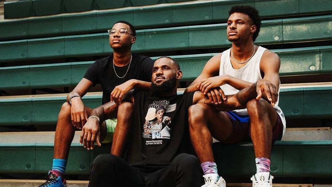 布朗尼签约湖人队,布朗尼和耐克签了多大的合同