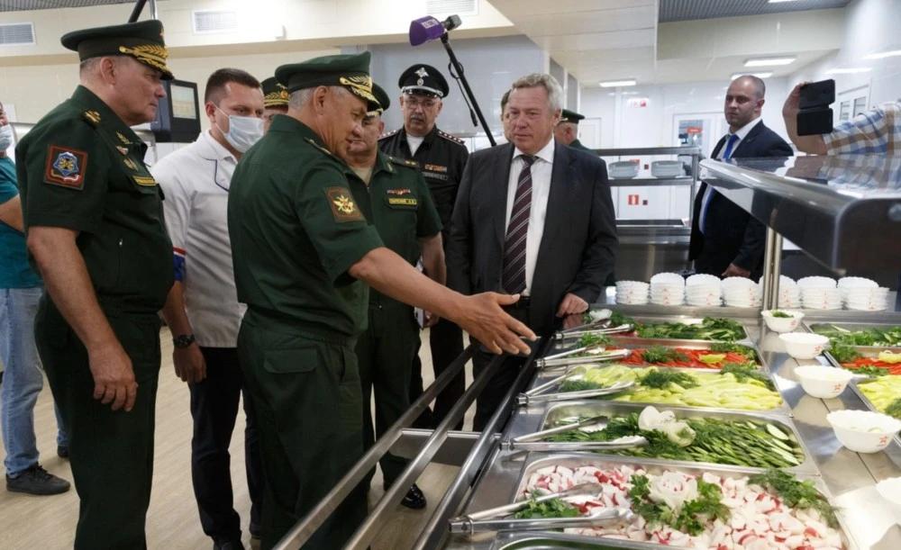 俄国防部绍伊古视察部队,俄罗斯战争前运输装备