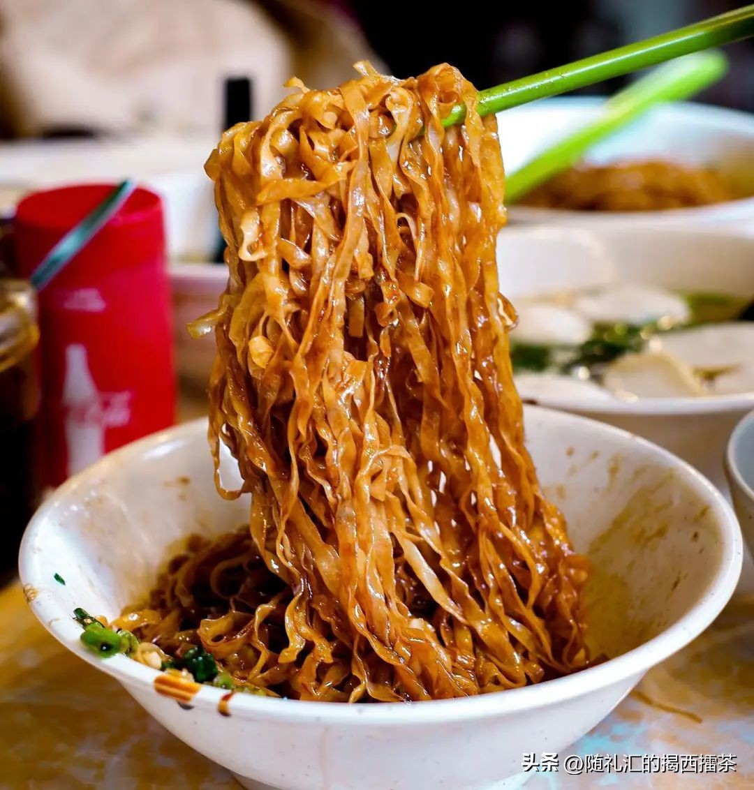 香港旺角小吃捞捞面,车仔面香港哪家好吃