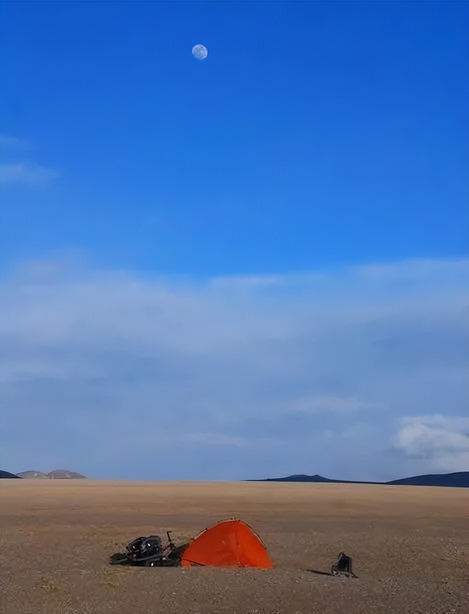 读《北方的空地》：人生才是探险，出世入世，不过一个转身