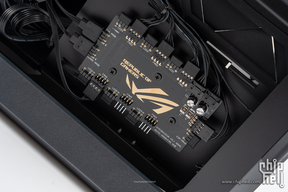 rog创世神装机视频,rog创世神细节